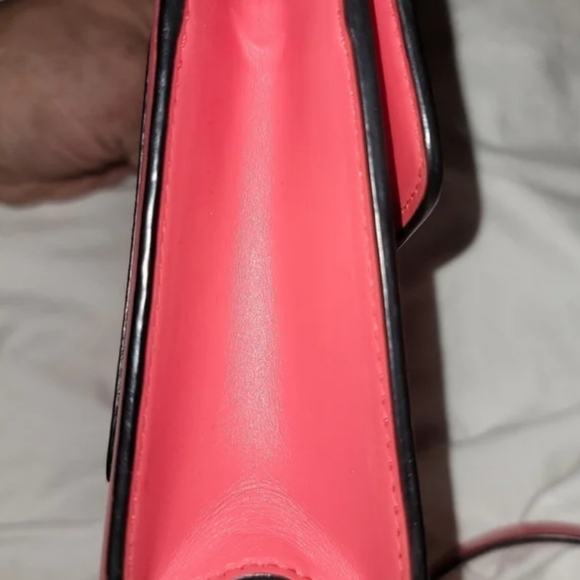 Nwt Bvlgari Serpenti Forever Sea Star Coral Calf Leather And Enamel Shoulder Bag - Picture 4 of 7